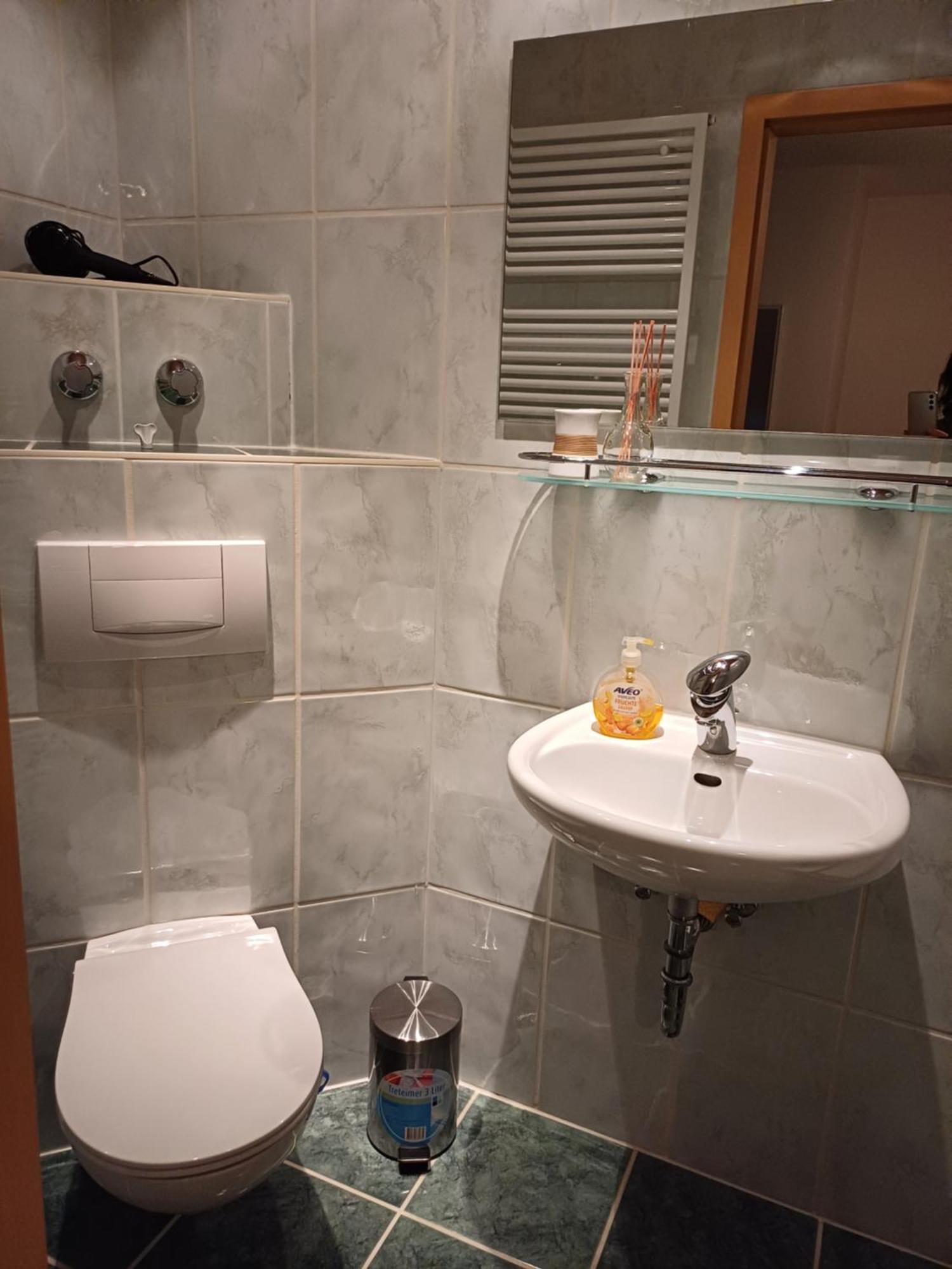 Thueringer Zimmer Зул Екстериор снимка